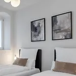 Sali Homes - Opera Loge 2br Balcony *