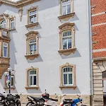 Sali Homes - Opera Loge 2br Balcony * Bayreuth